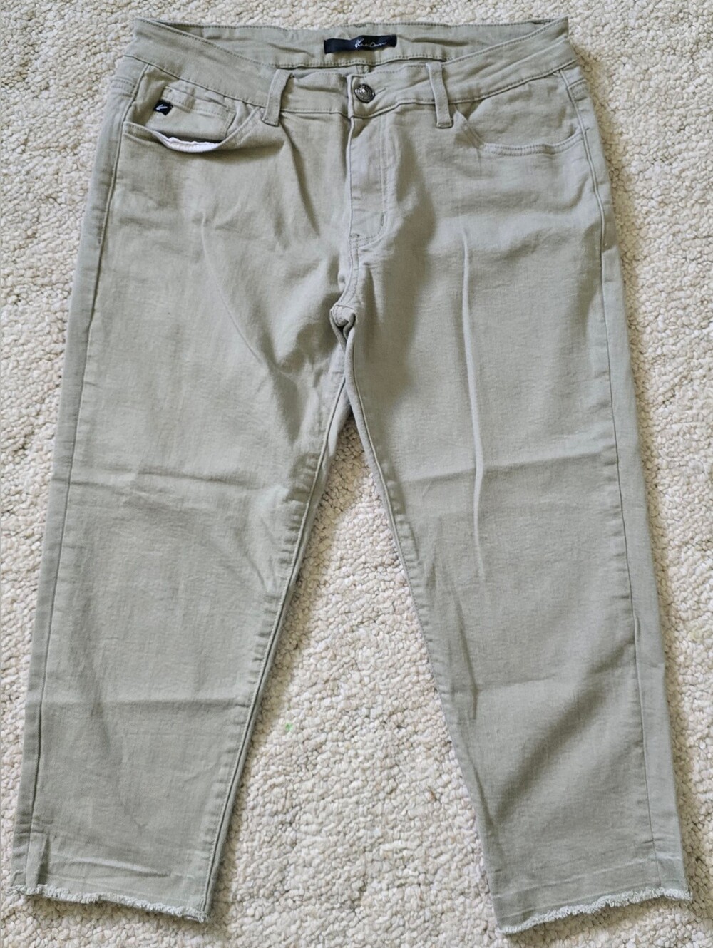 Kancan Lilian Mid Rise Capri In Pastel Green Womens 30